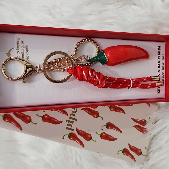 🌶 🔹️Piper K 🔹️ Red Hot Chilli PepperGold Key & Card Holder NWT ✨️🌶 - Picture 2 of 5